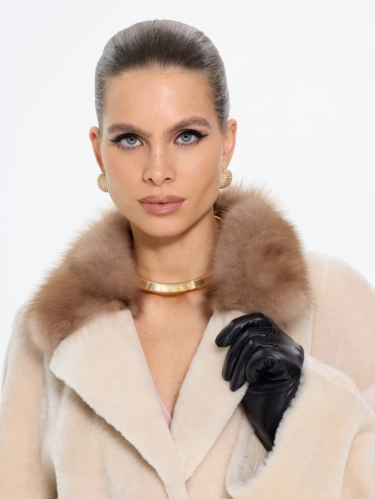 Женская дубленка свободного кроя с куницей 2070, бежевая, размер 44, артикул 65220-3