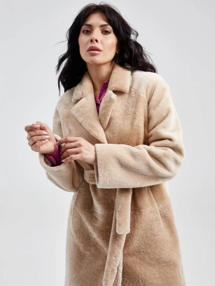 Классическая длинная женская дубленка из астрагана премиум класса 55мех, бежевая, размер 54, артикул 13460-0