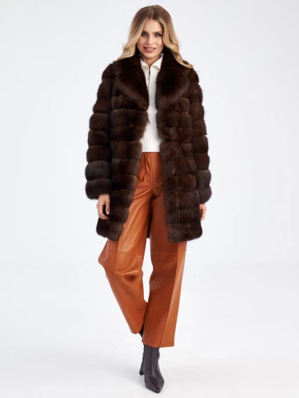 Поперечная женская соболиная шуба премиум класса 2а, темно-коричневая, размер 44, артикул 33690-4