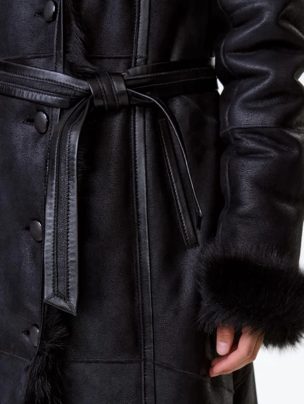 Черная женская дубленка из тосканы с капюшоном 132, размер 48, артикул 64590-5