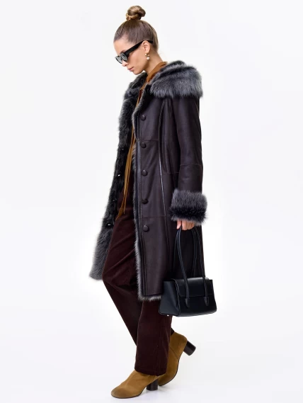 Длинная женская дубленка из тосканы с капюшоном 123нк, коричневая, размер 56, артикул 61483-1