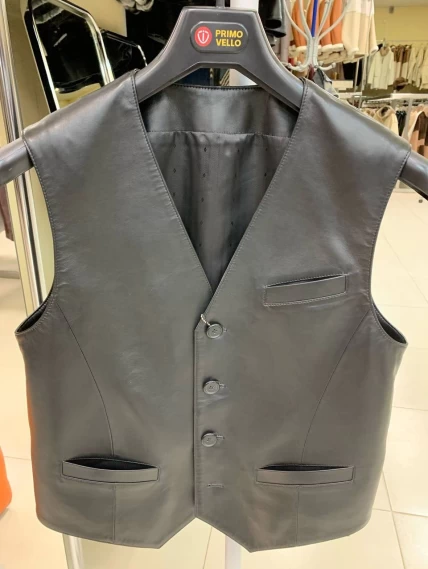 Мужской кожаный жилет премиум класса 03, черный, размер 50, артикул 41200-0