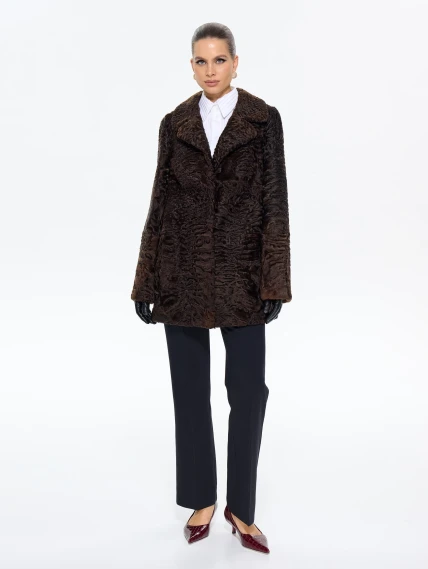 Короткая женская шуба из меха каракульчи Алиса, коричневая, размер 48, артикул 65560-1