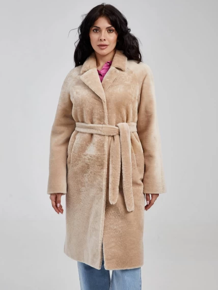 Классическая длинная женская дубленка из астрагана премиум класса 55мех, бежевая, размер 54, артикул 13460-1