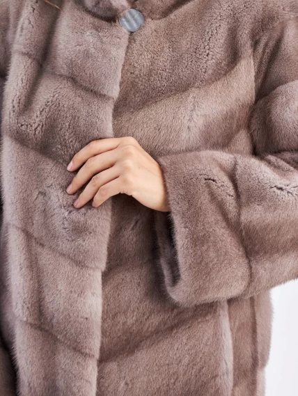 Поперечная шуба из меха норки для женщин 2а(с), серо-голубая, размер 48, артикул 33800-2