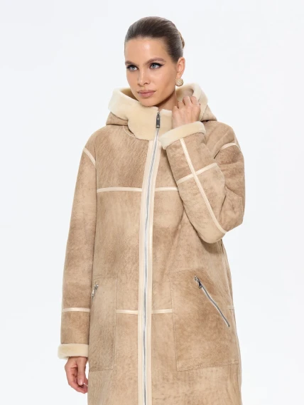Бежевая женская дубленка с капюшоном 2061, размер 42, артикул 65210-1