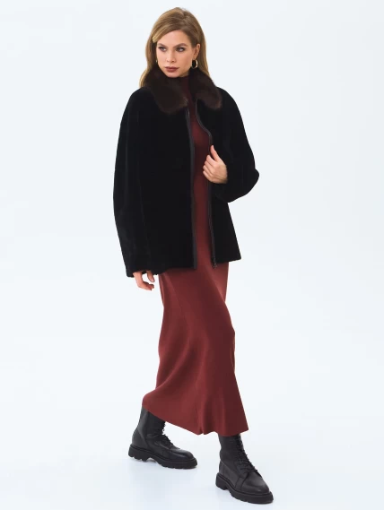 Дубленка женская из астрагана с воротником куницей 2063, черная, размер 52, артикул 64660-2